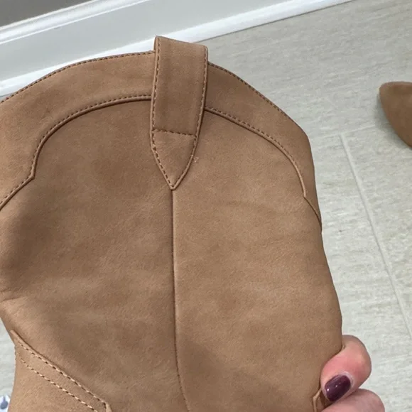 🤠🆕Dolce Vita Women's Tan Andres Western Style Pointed Toe Boots, 7.5🤠 - Picture 12 of 12